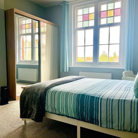 Lovely 2 Bed 2 Bath Flat With Free Parking 浦耳 外观 照片
