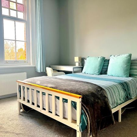 Lovely 2 Bed 2 Bath Flat With Free Parking 浦耳 外观 照片