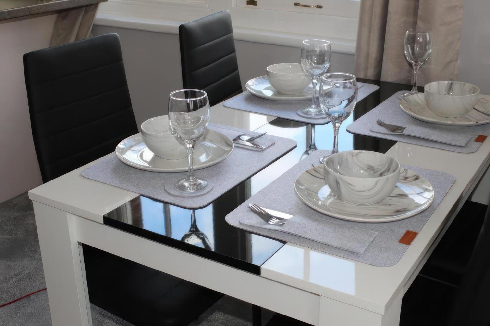 Lovely 2 Bed 2 Bath Flat With Free Parking 浦耳 外观 照片