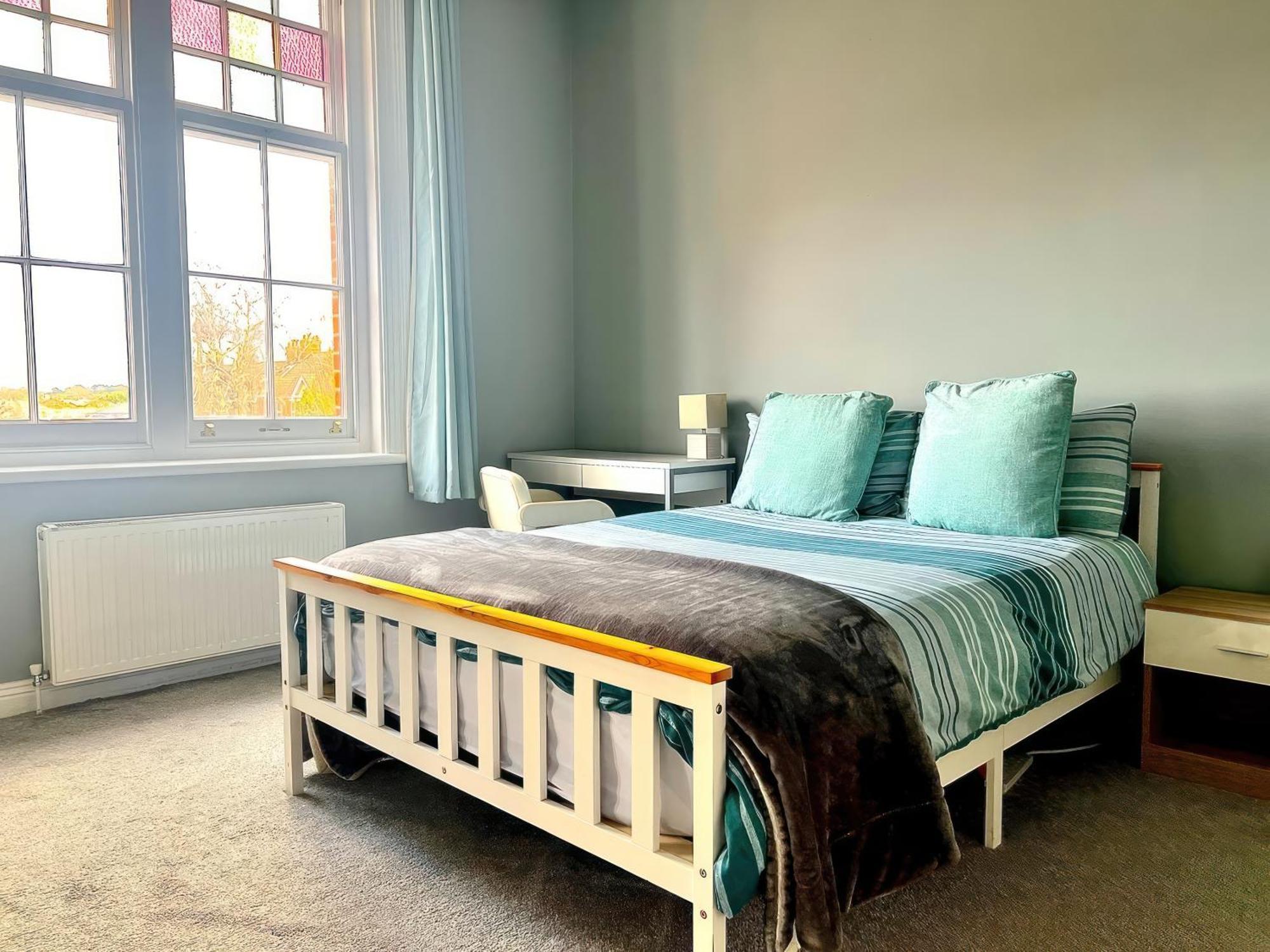 Lovely 2 Bed 2 Bath Flat With Free Parking 浦耳 外观 照片