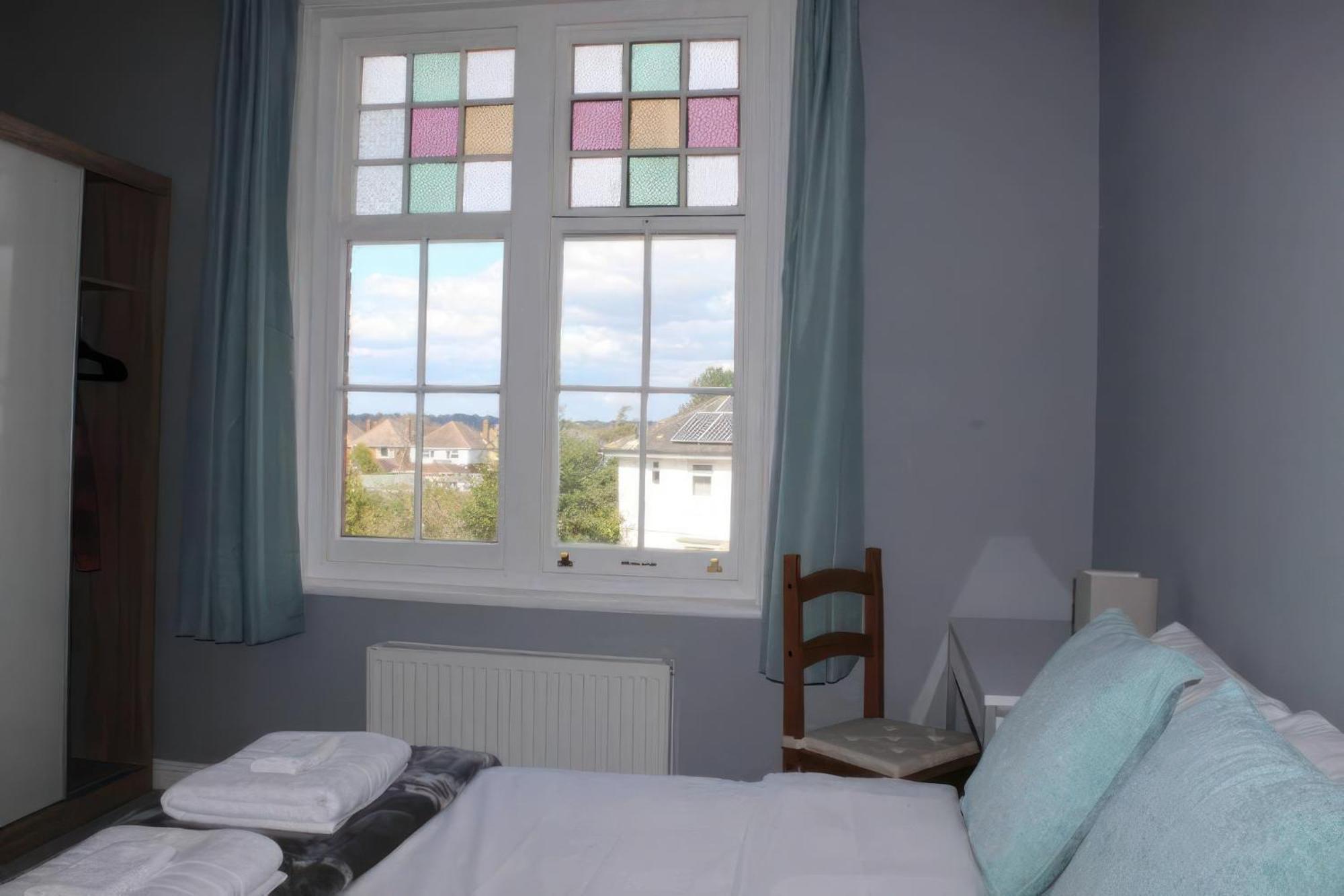 Lovely 2 Bed 2 Bath Flat With Free Parking 浦耳 外观 照片