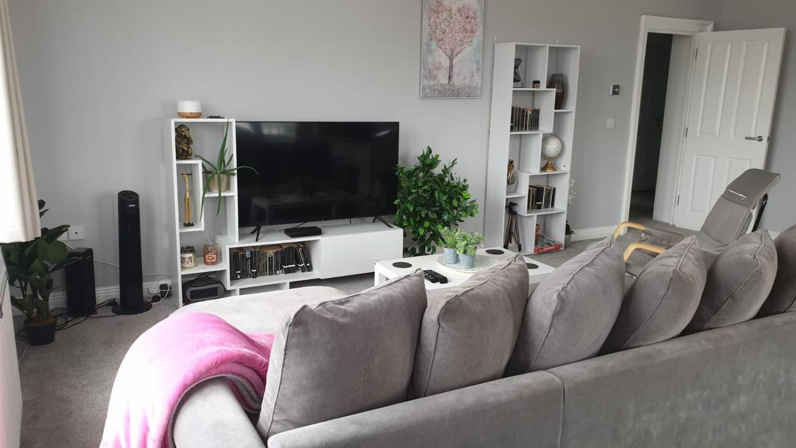 Lovely 2 Bed 2 Bath Flat With Free Parking 浦耳 外观 照片
