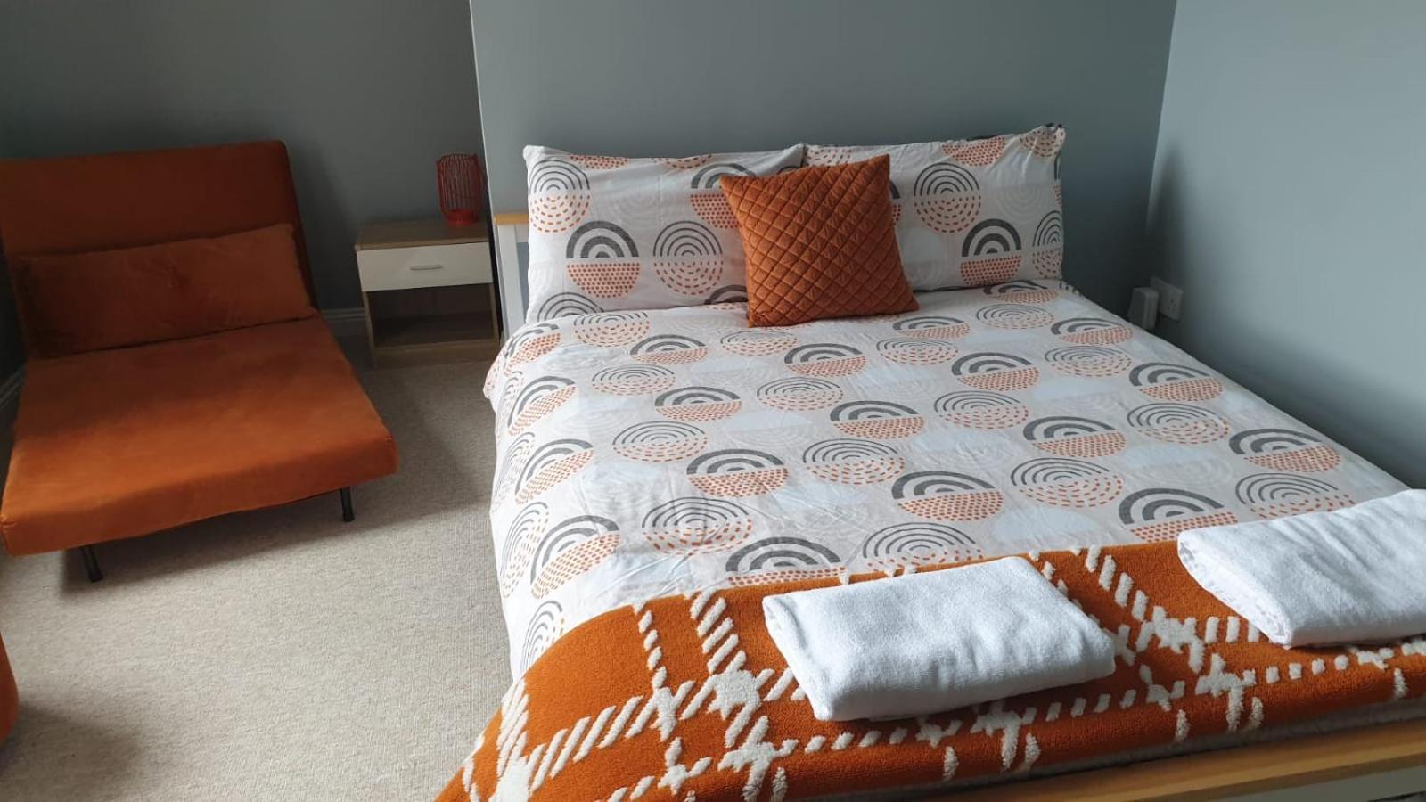 Lovely 2 Bed 2 Bath Flat With Free Parking 浦耳 外观 照片